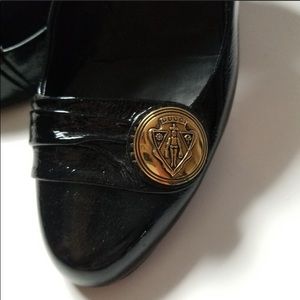 💯 Gucci Hysteria Patent Pumps Size 40.5